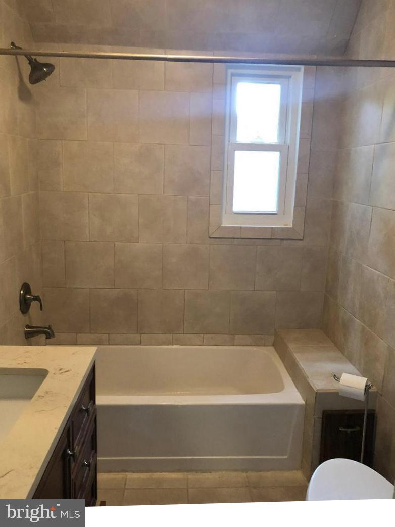 ANNALANE TERRACE - Residential Lease