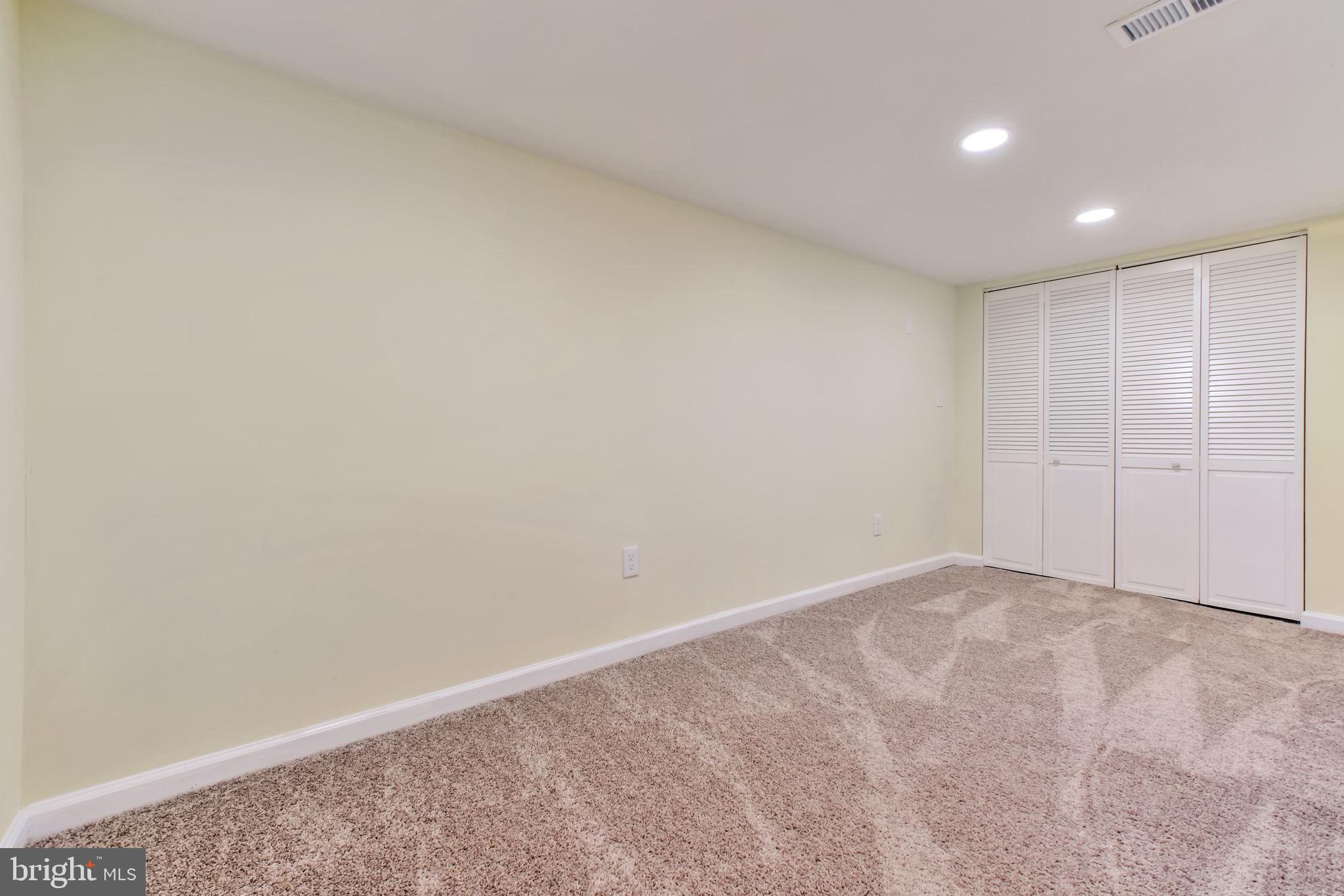 ANNANDALE - Residential