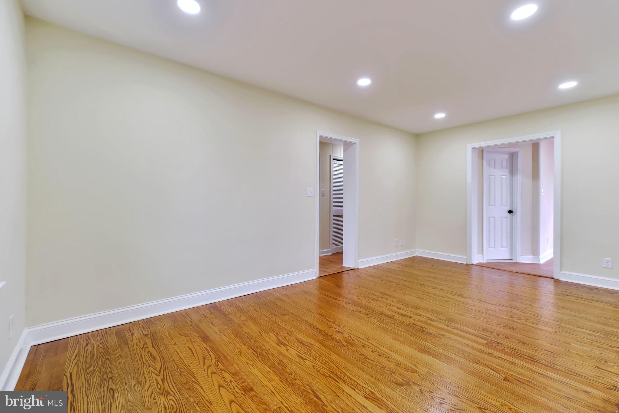 ANNANDALE - Residential