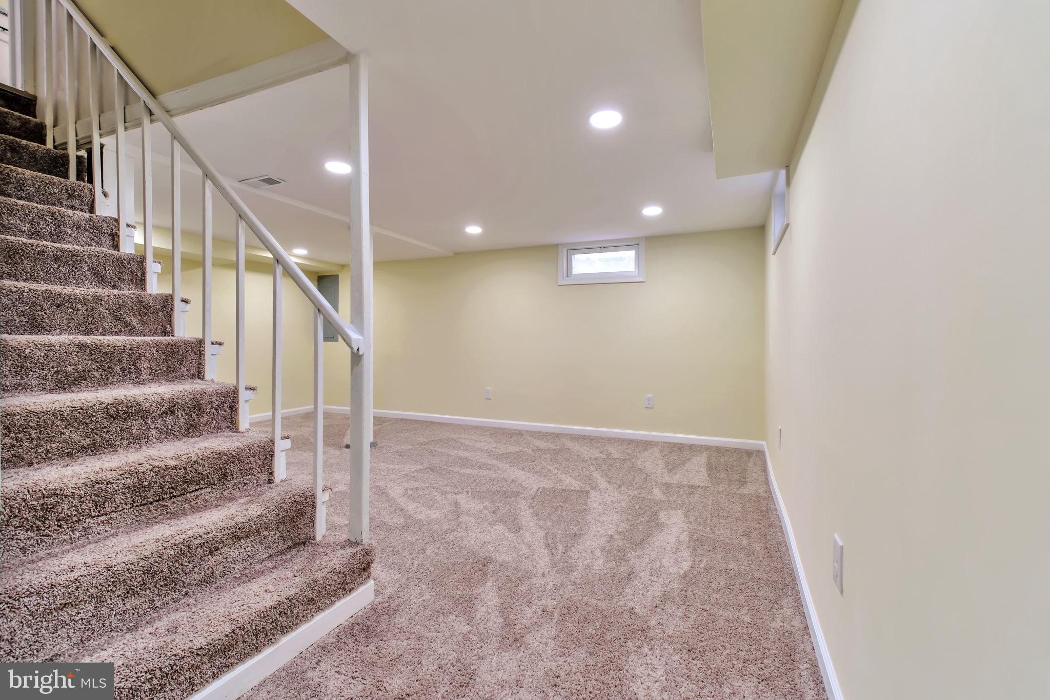 ANNANDALE - Residential