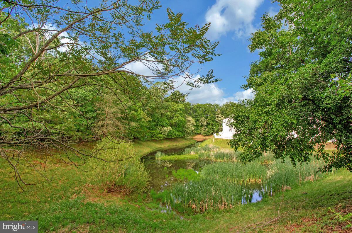 ANNAPOLIS OVERLOOK - Residential