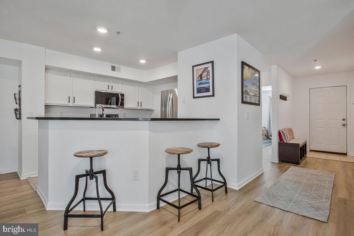 ANNAPOLIS OVERLOOK - Residential