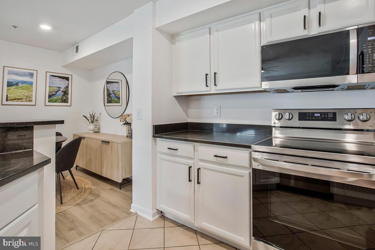 ANNAPOLIS OVERLOOK - Residential