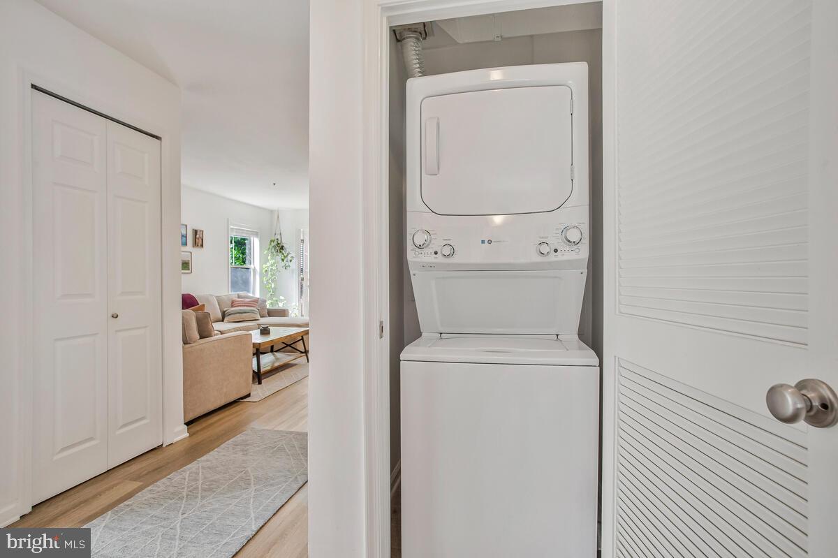 ANNAPOLIS OVERLOOK - Residential