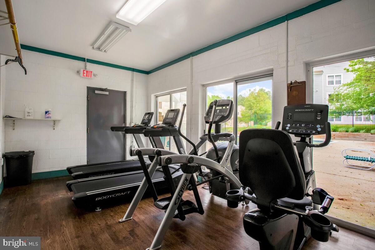 ANNAPOLIS OVERLOOK - Residential