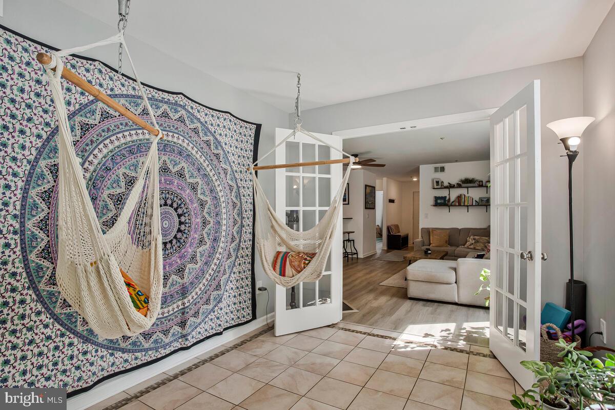 ANNAPOLIS OVERLOOK - Residential