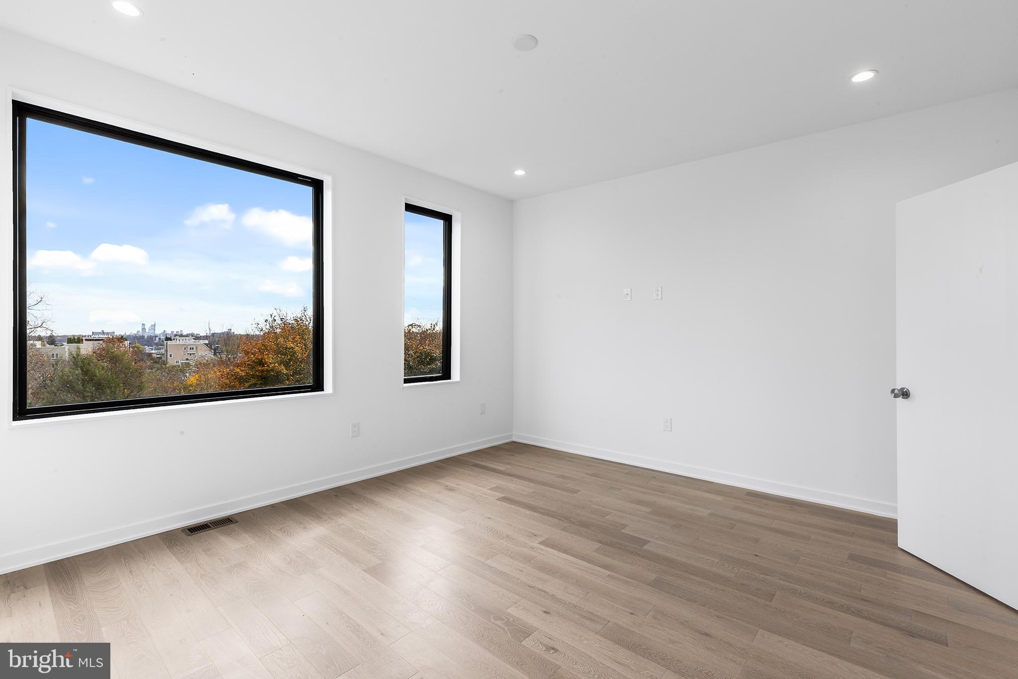 MANAYUNK - Residential