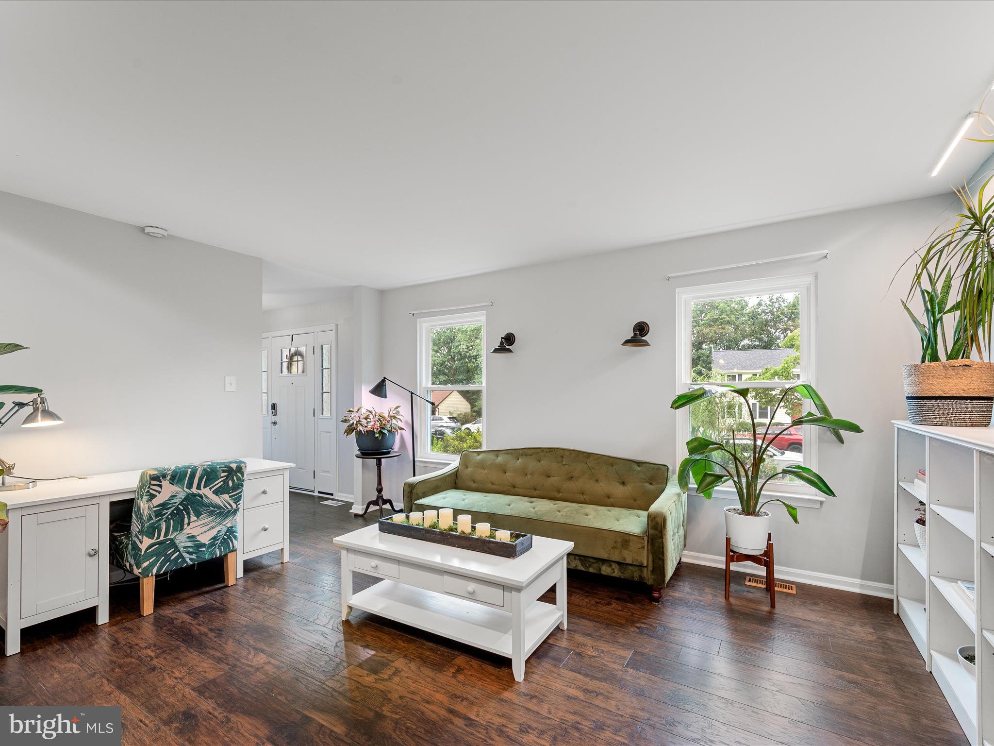 1420 BAYSHIRE LANE