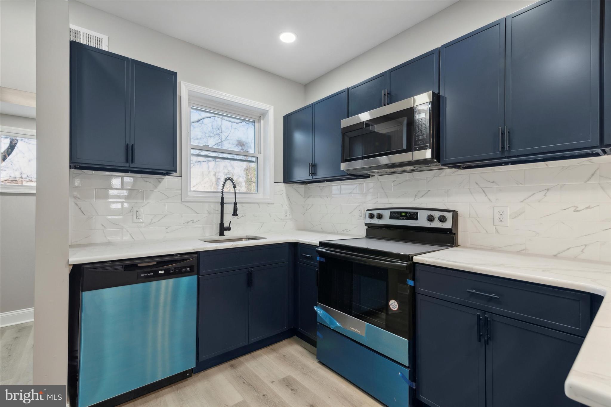 CEDAR PARK - Residential