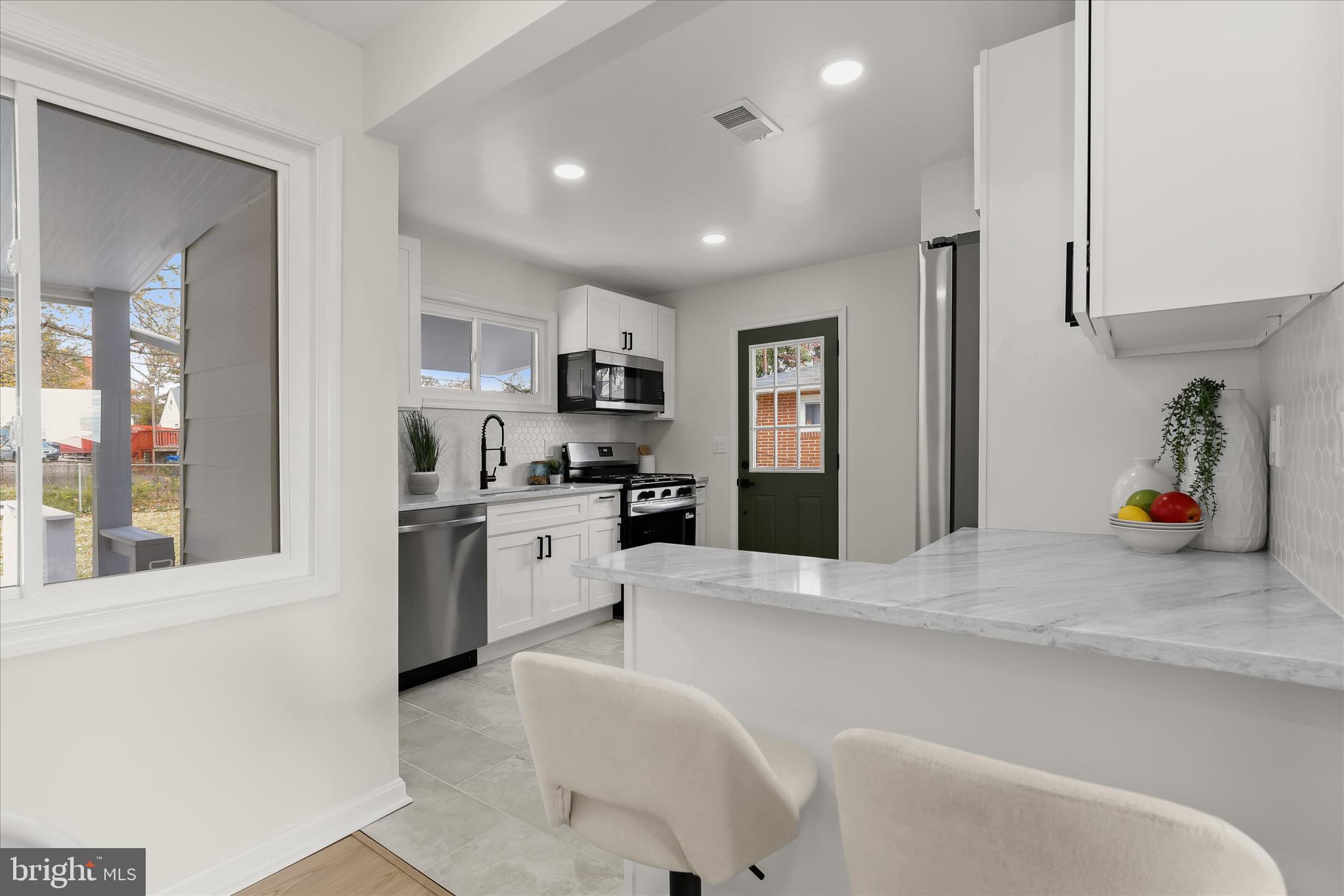 GARDENVILLE - Residential