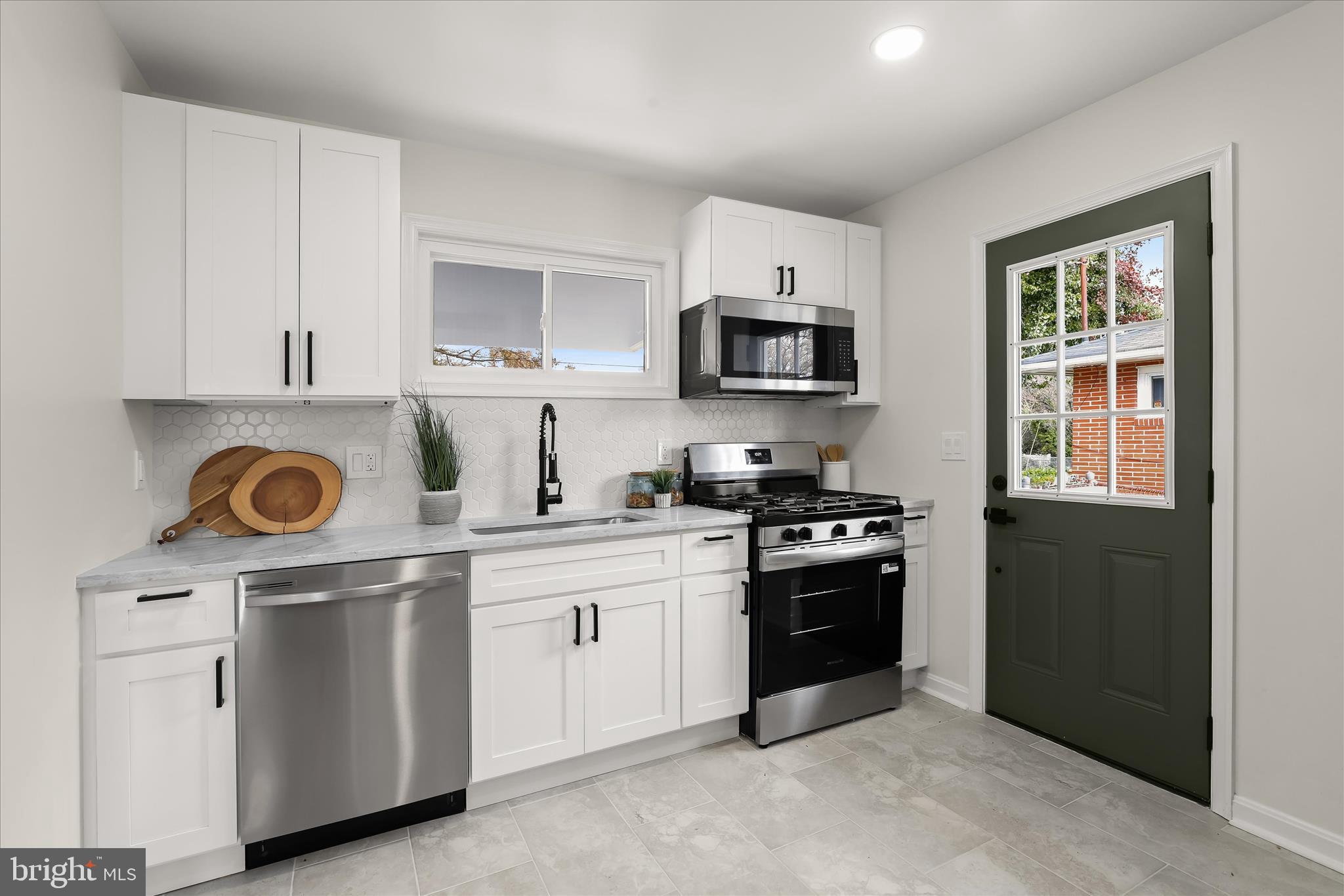 GARDENVILLE - Residential