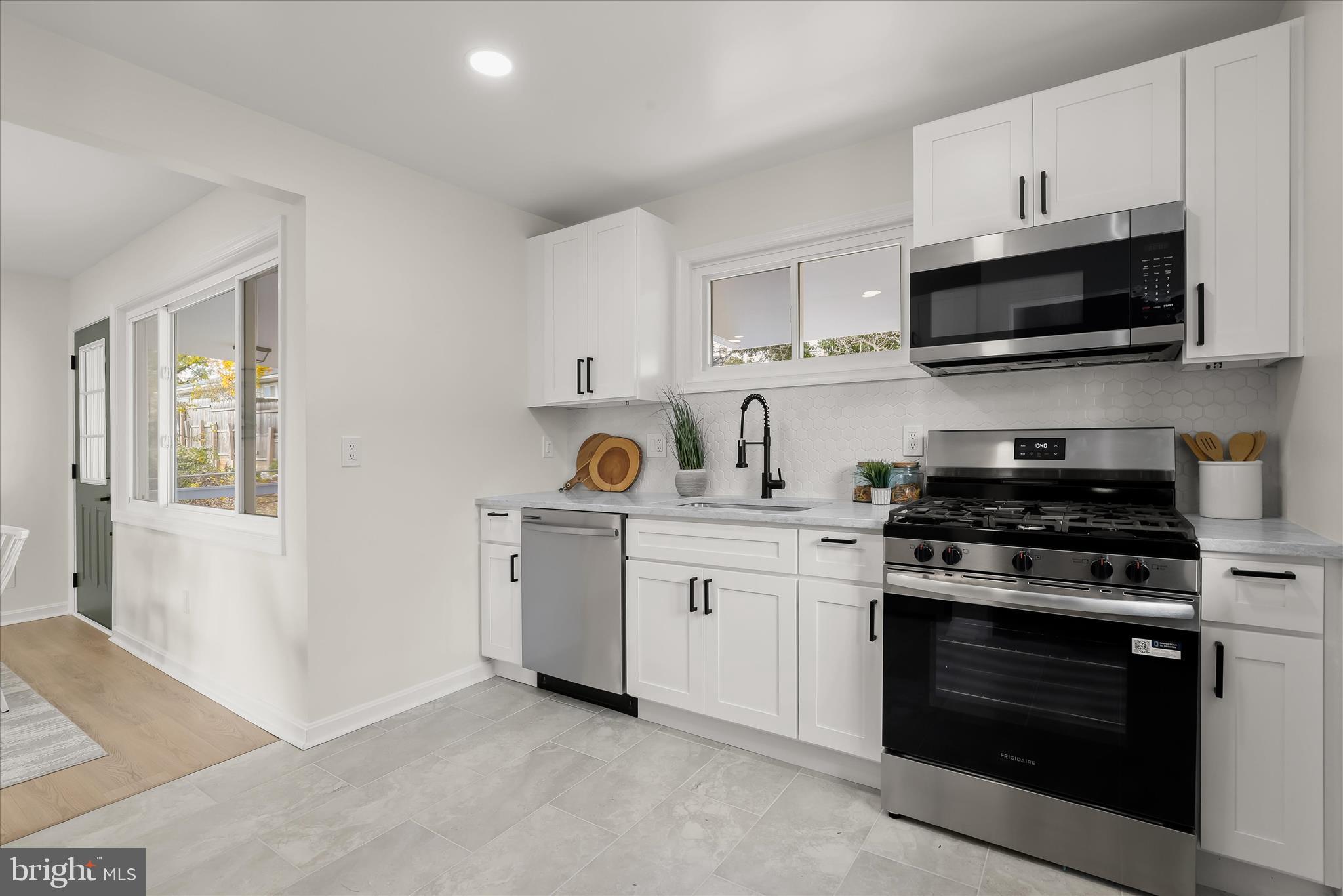 GARDENVILLE - Residential