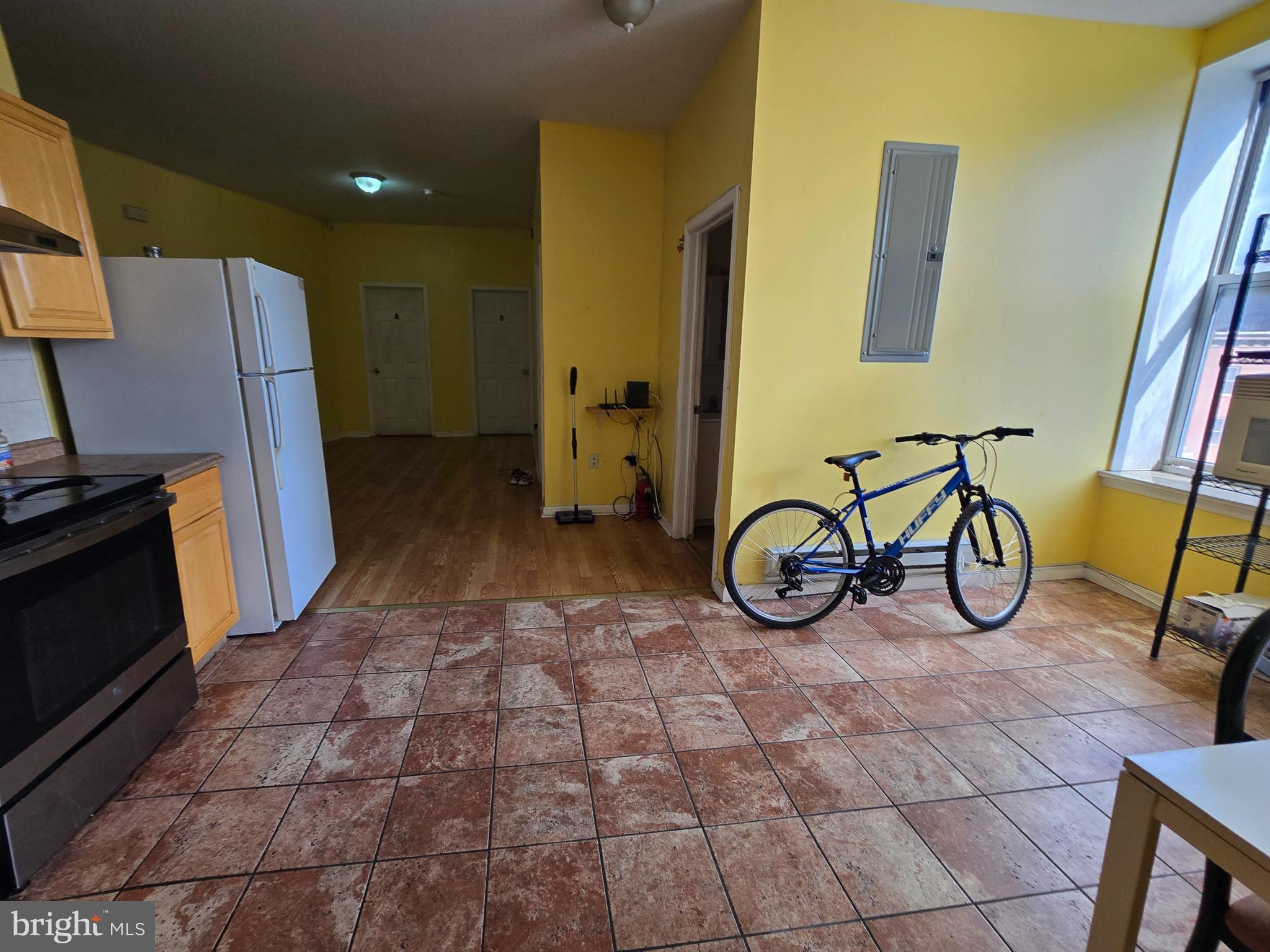 UNIVERSITY CITY - Residential Lease