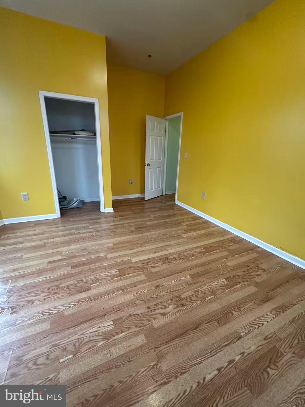 UNIVERSITY CITY - Residential Lease