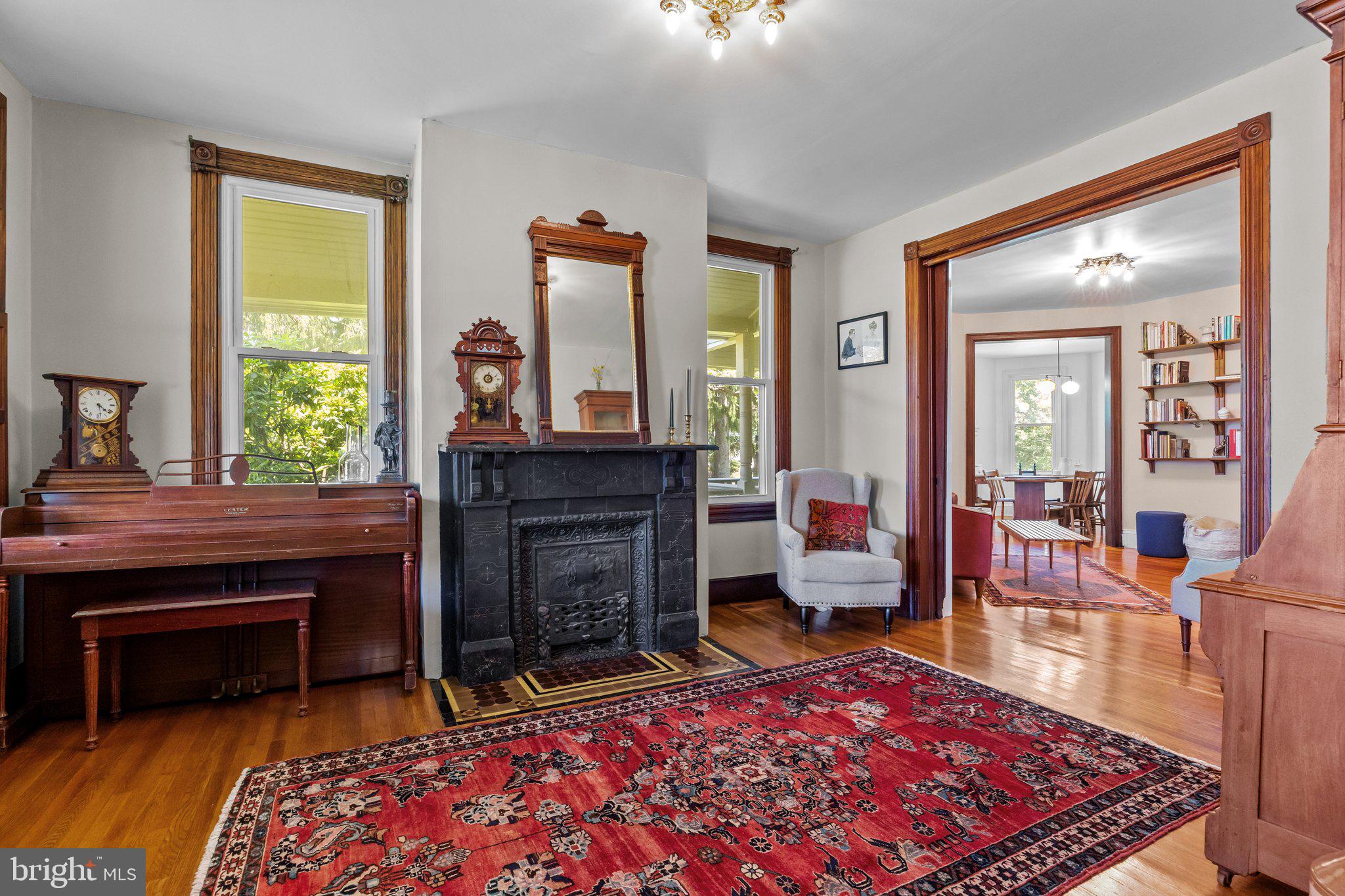 886 MIRROR LAKE ROAD