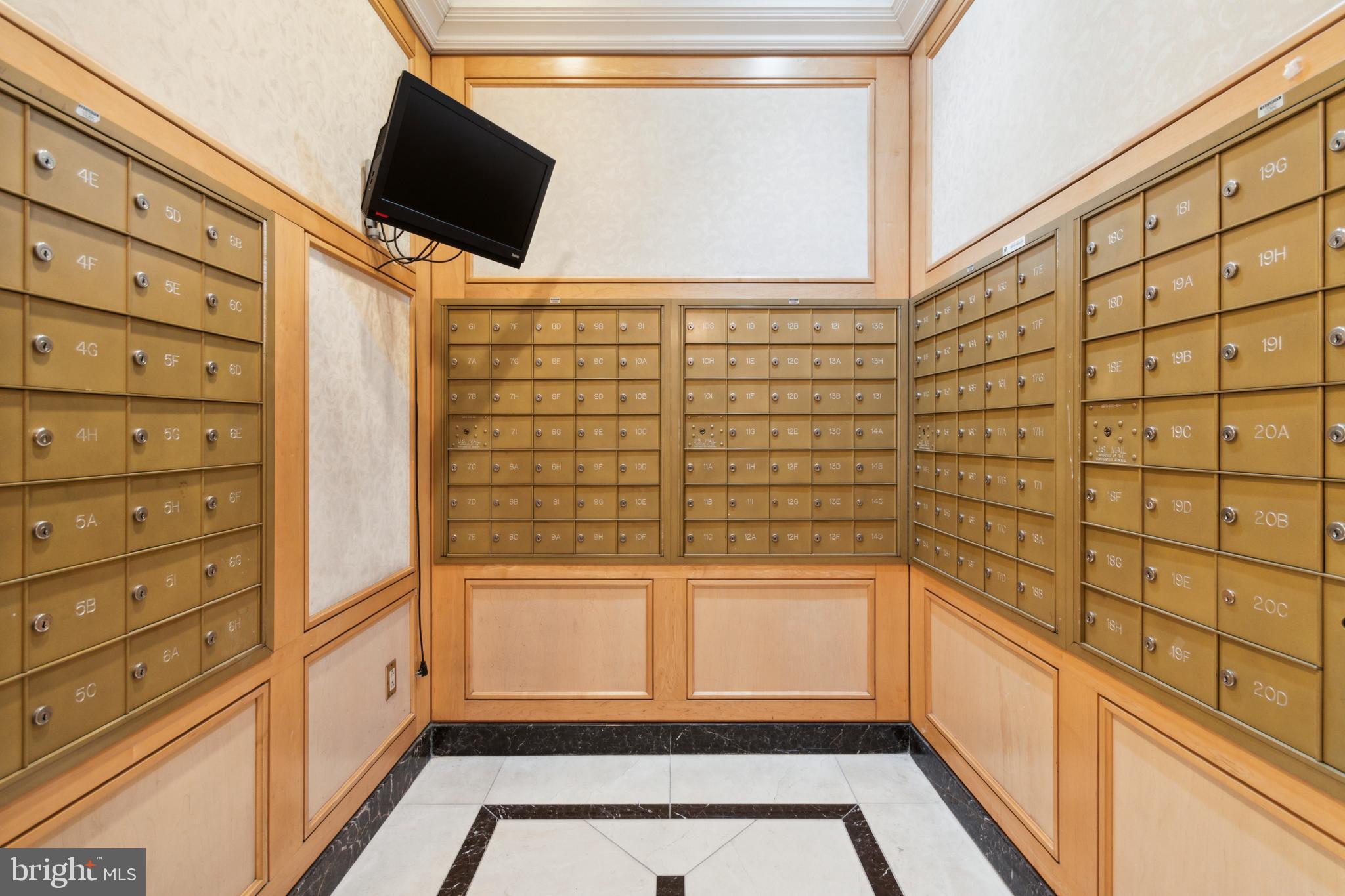 CENTER CITY - Residential Lease