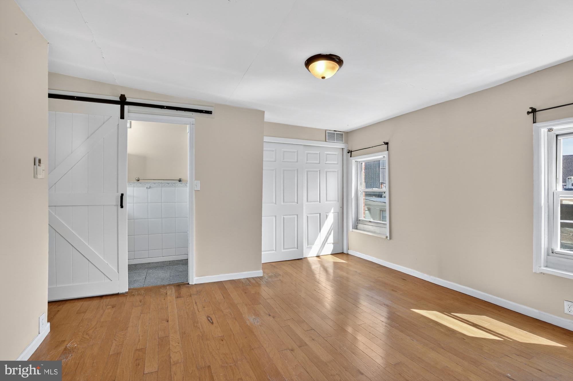 EAST KENSINGTON - Residential Lease