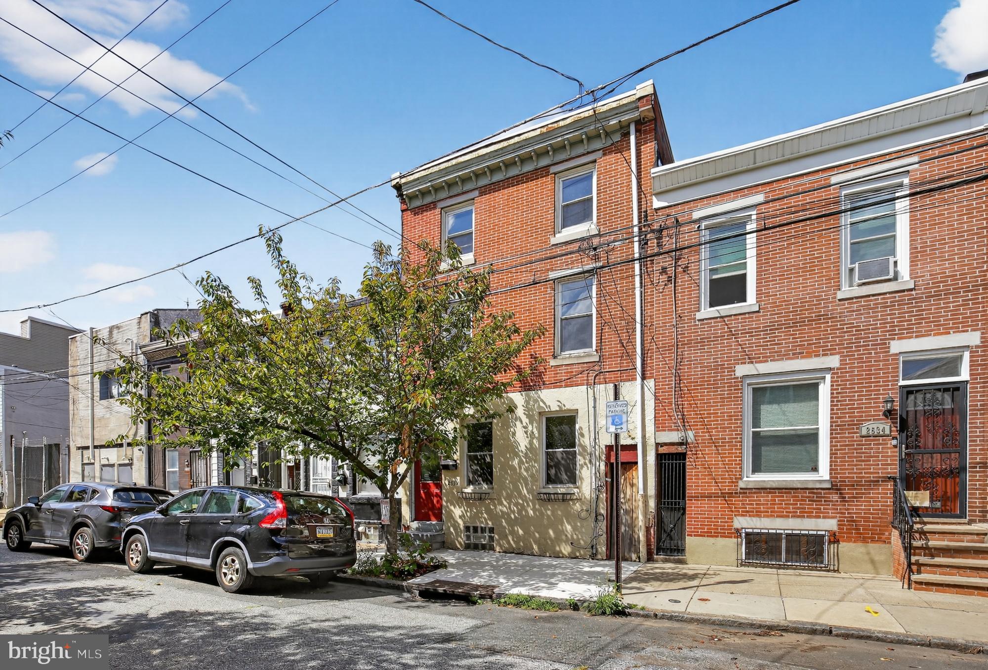 EAST KENSINGTON - Residential Lease