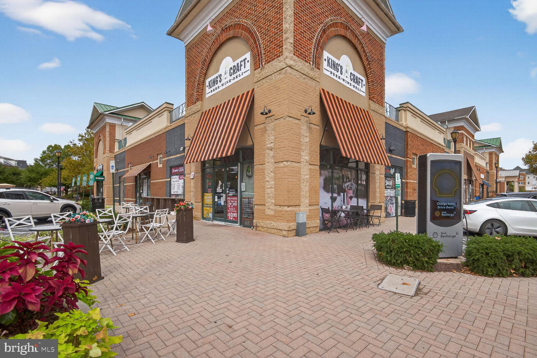 KING FARM VILLAGE - Residential
