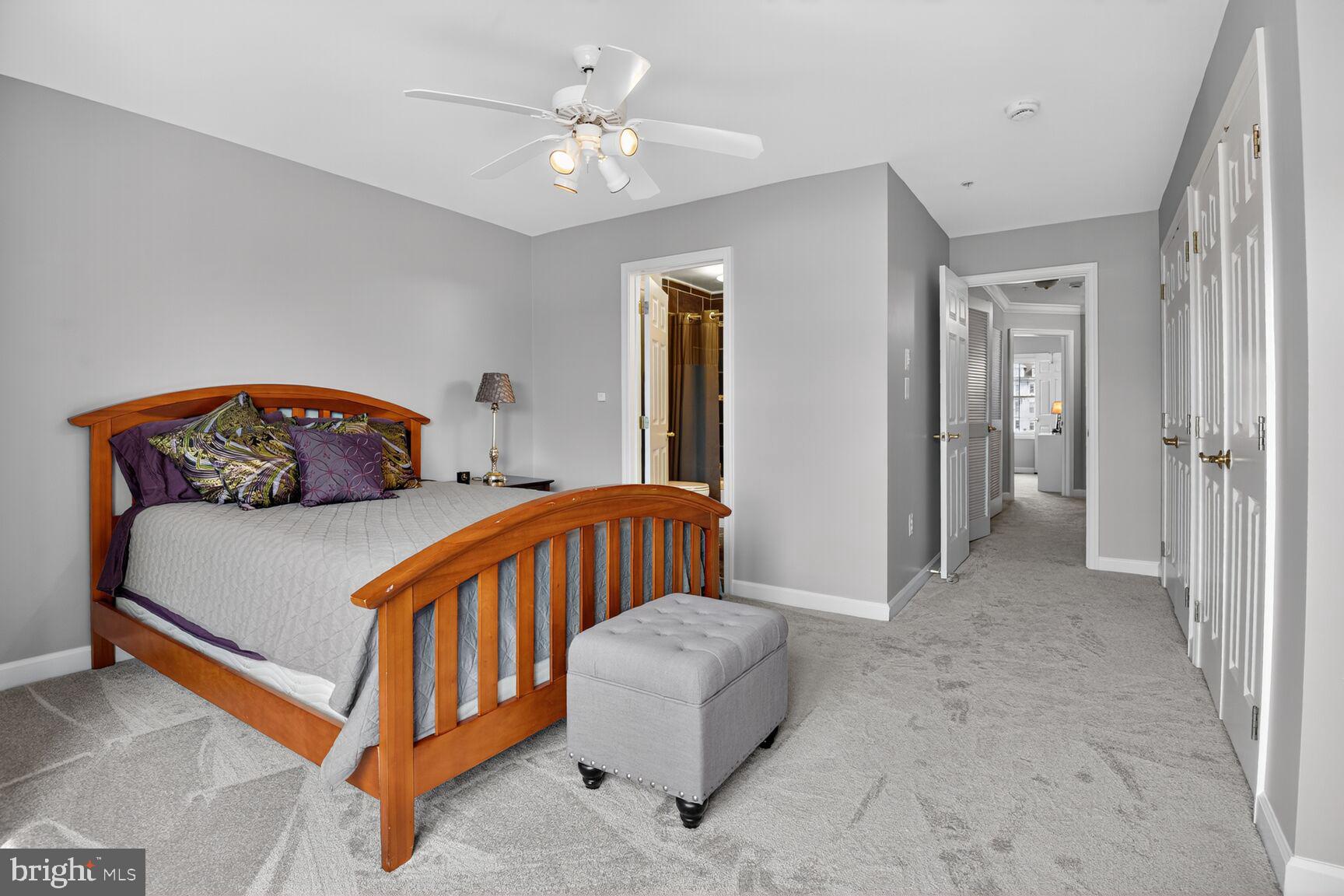 KING FARM VILLAGE - Residential