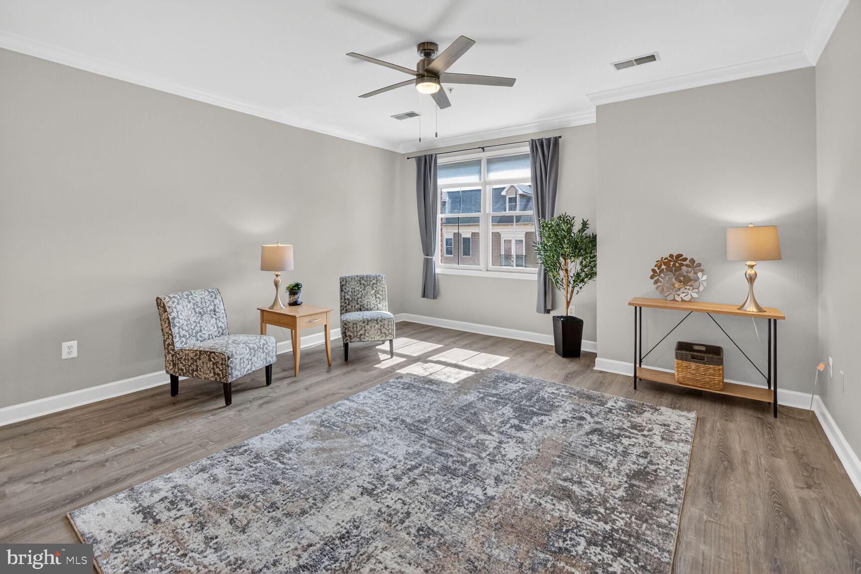 KING FARM VILLAGE - Residential
