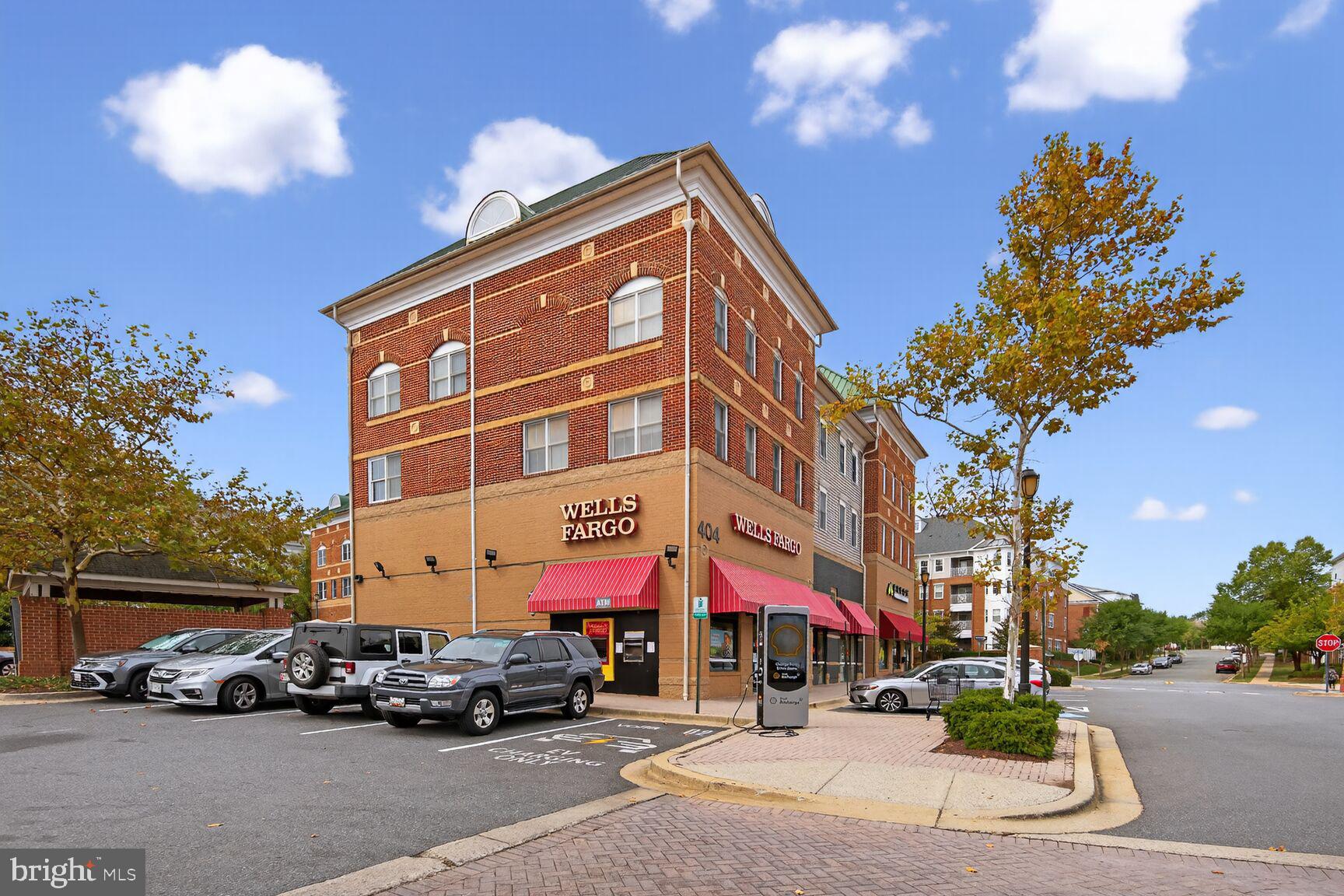KING FARM VILLAGE - Residential