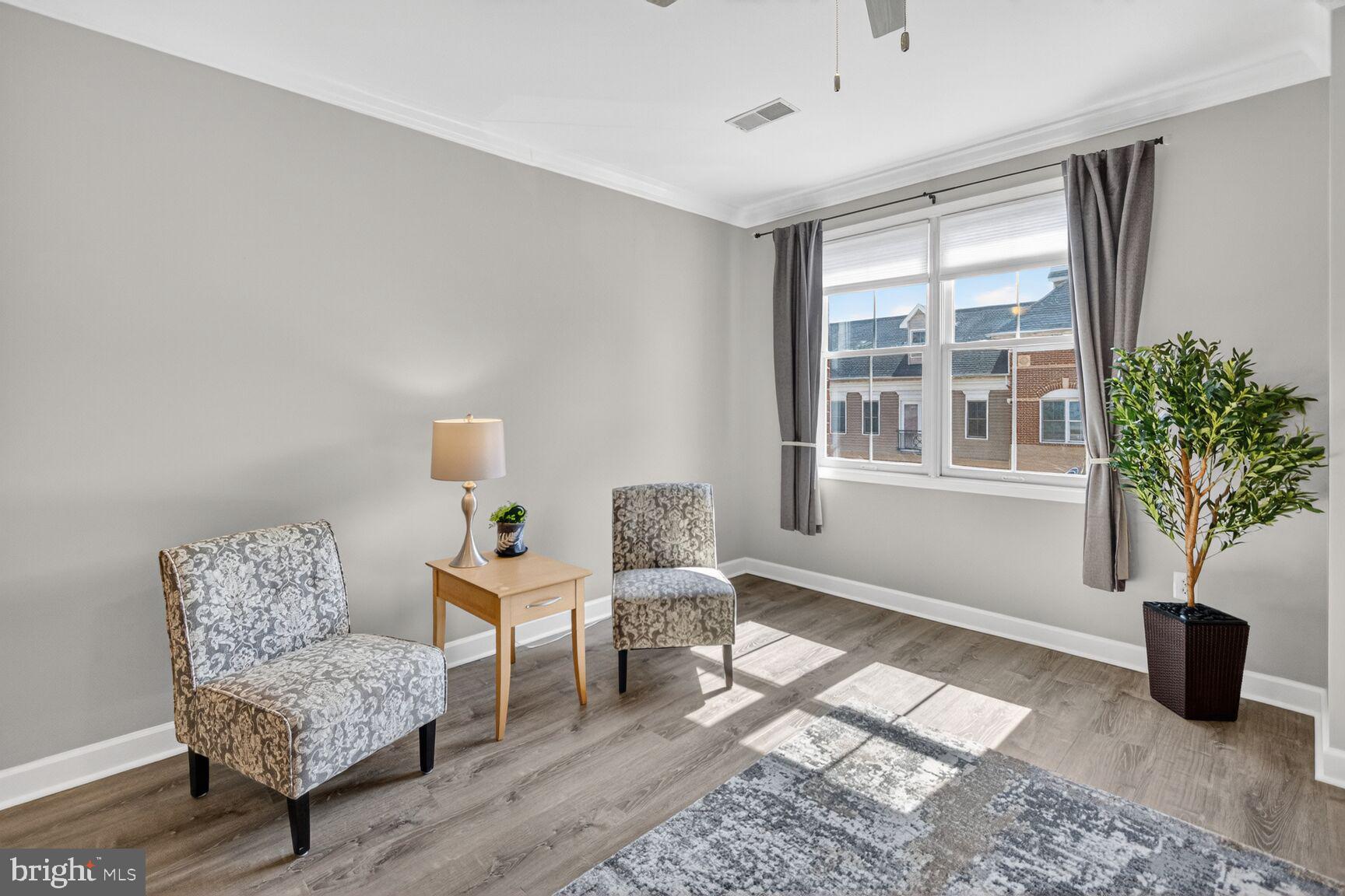KING FARM VILLAGE - Residential