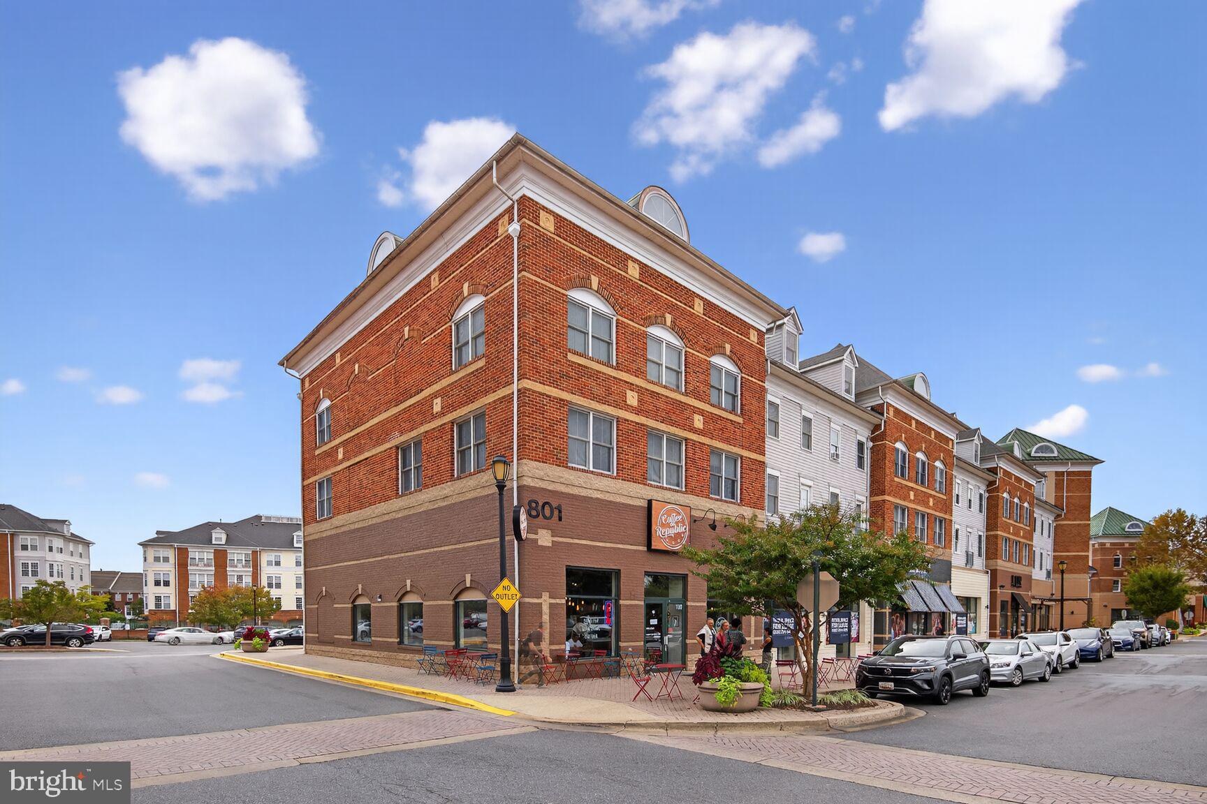 KING FARM VILLAGE - Residential