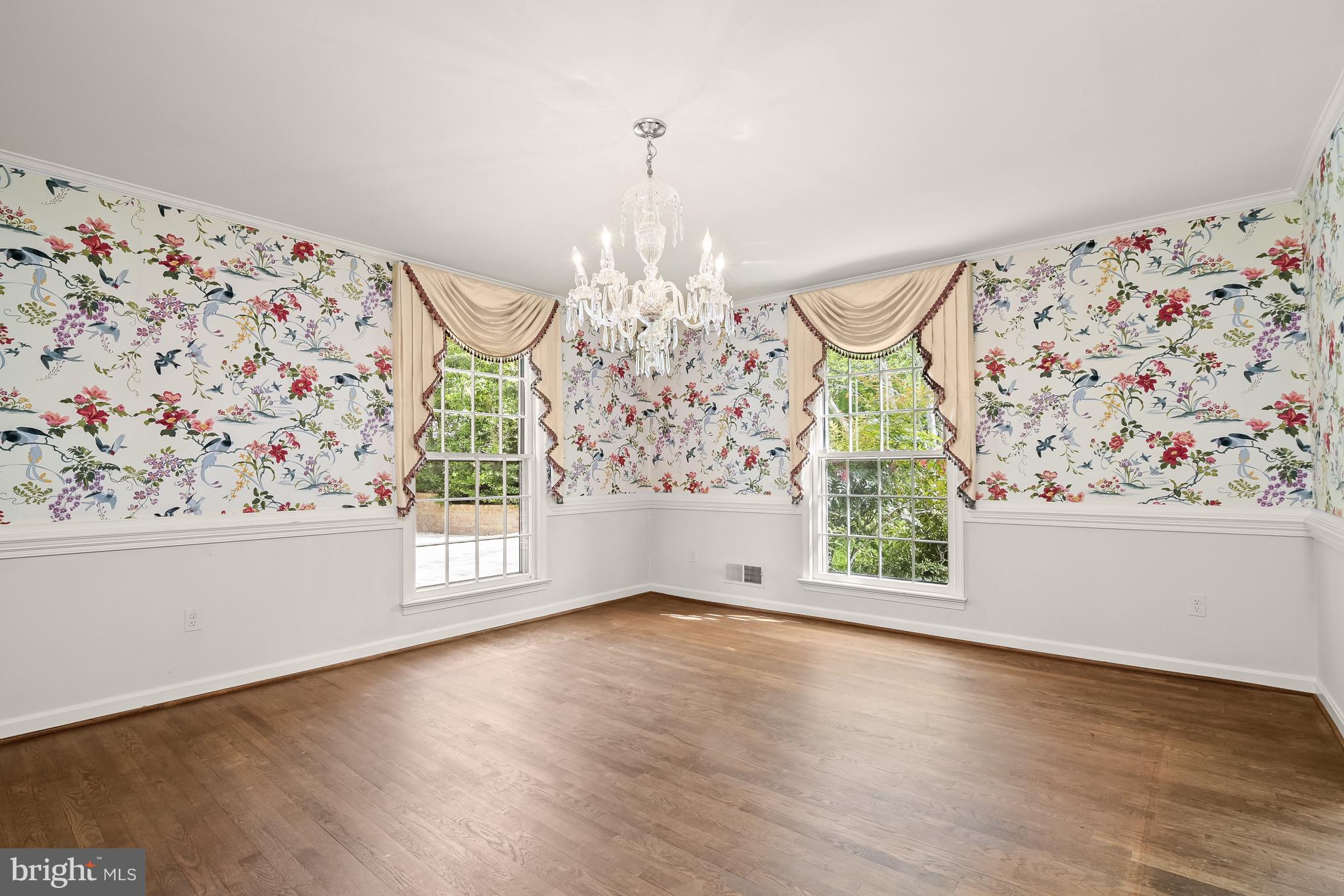 RIVER FALLS - Residential