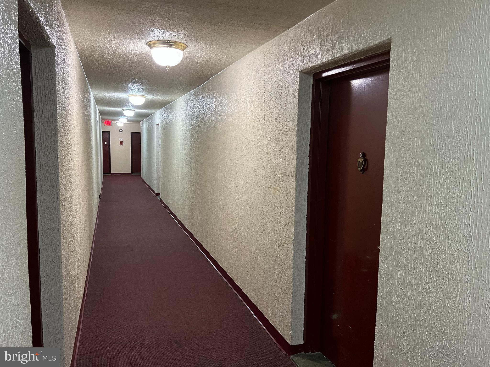 PRESIDENTIAL PARK - Residential Lease