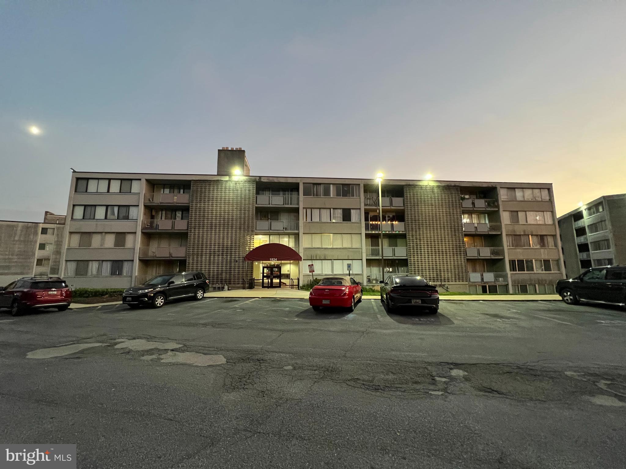 PRESIDENTIAL PARK - Residential Lease