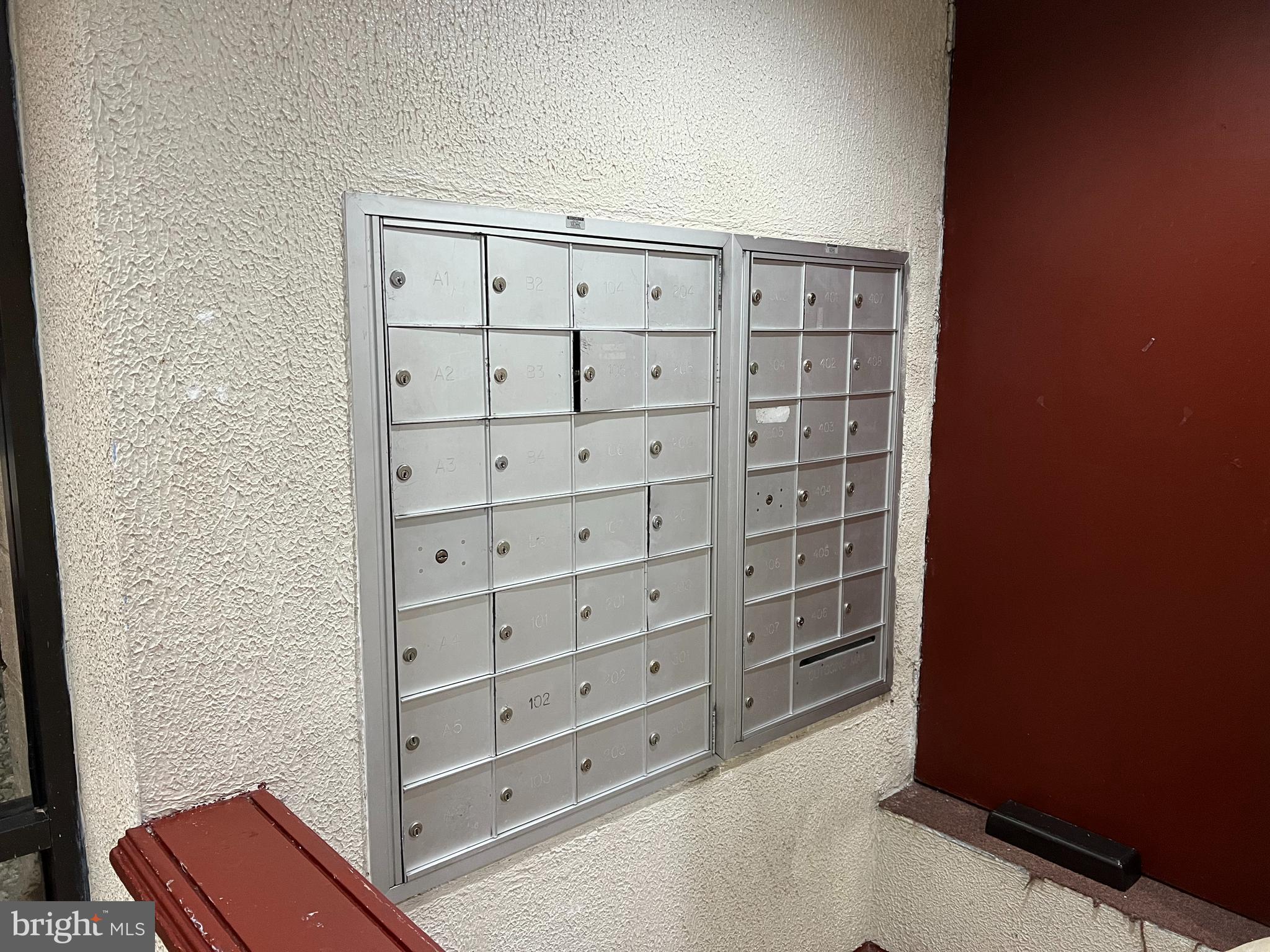 PRESIDENTIAL PARK - Residential Lease