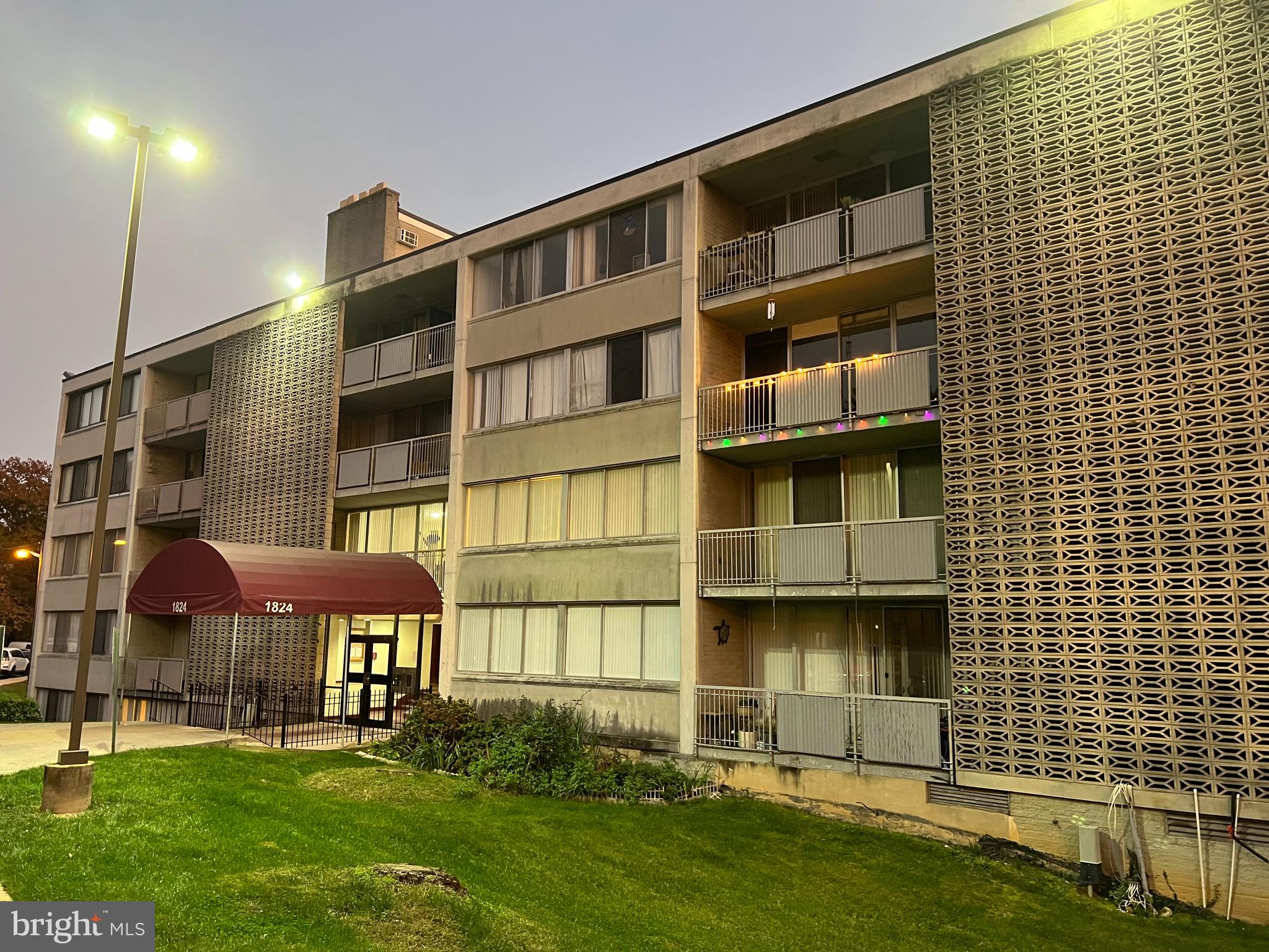 PRESIDENTIAL PARK - Residential Lease