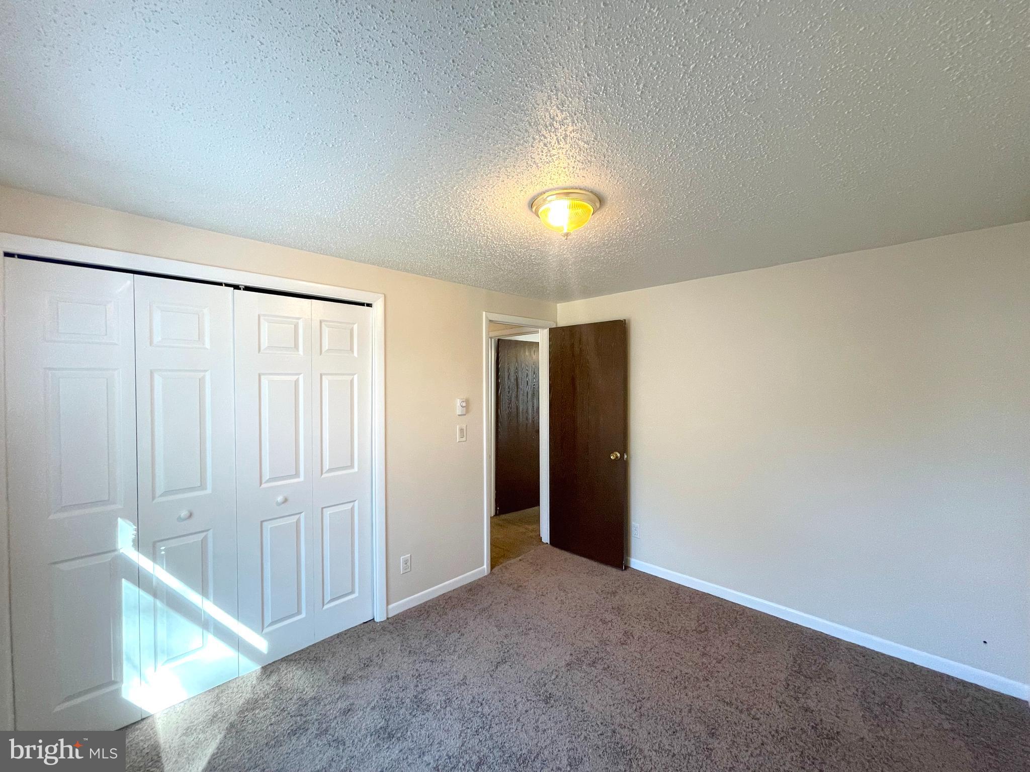 SOUTHAMPTON - Residential Lease