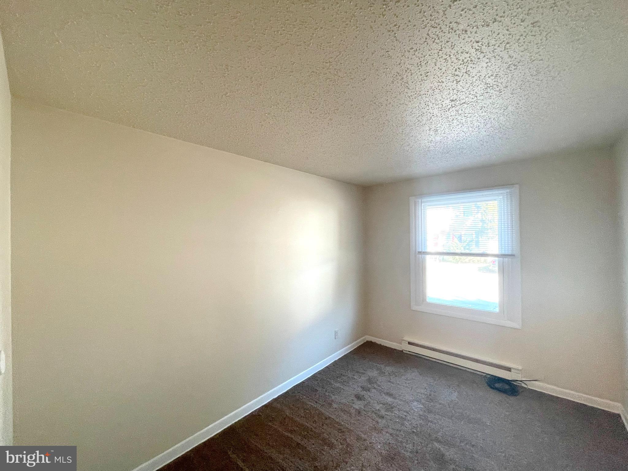 SOUTHAMPTON - Residential Lease