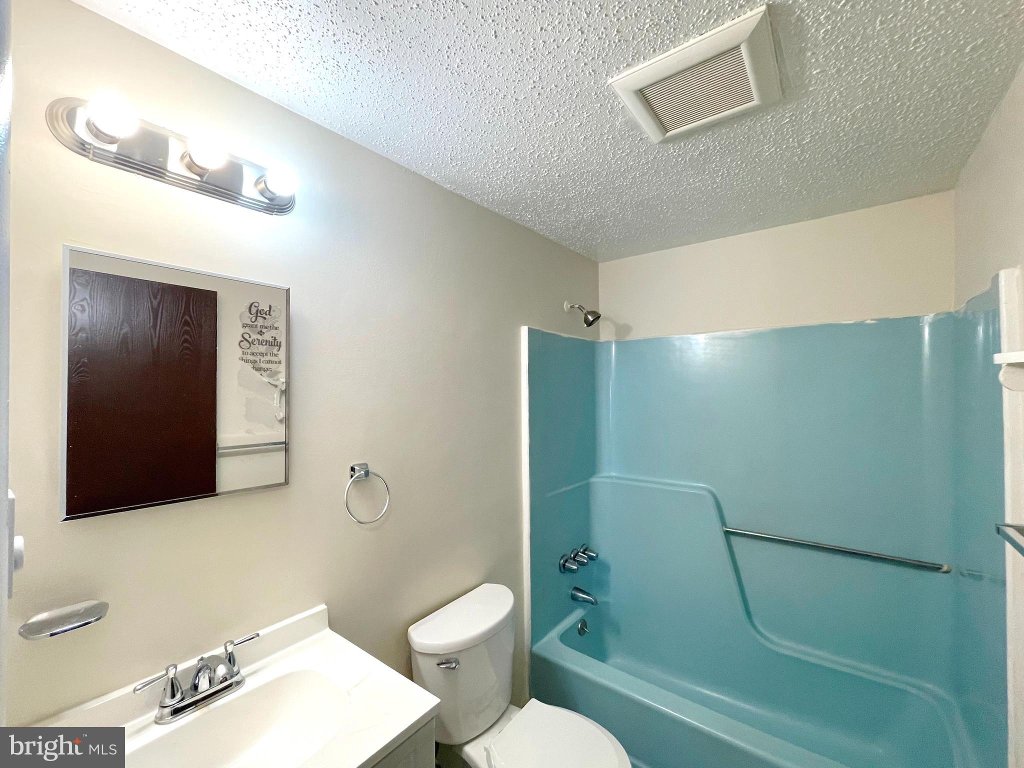 SOUTHAMPTON - Residential Lease