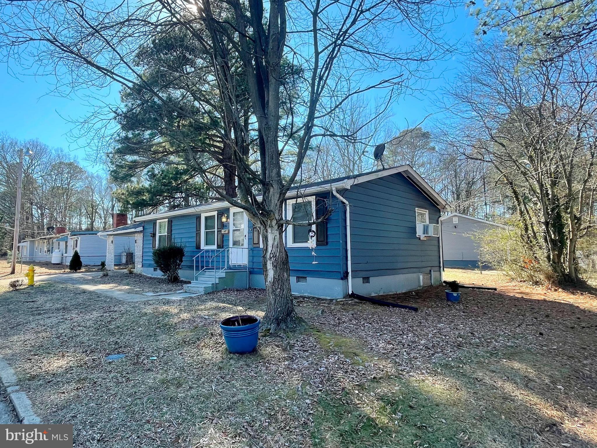 SOUTHAMPTON - Residential Lease