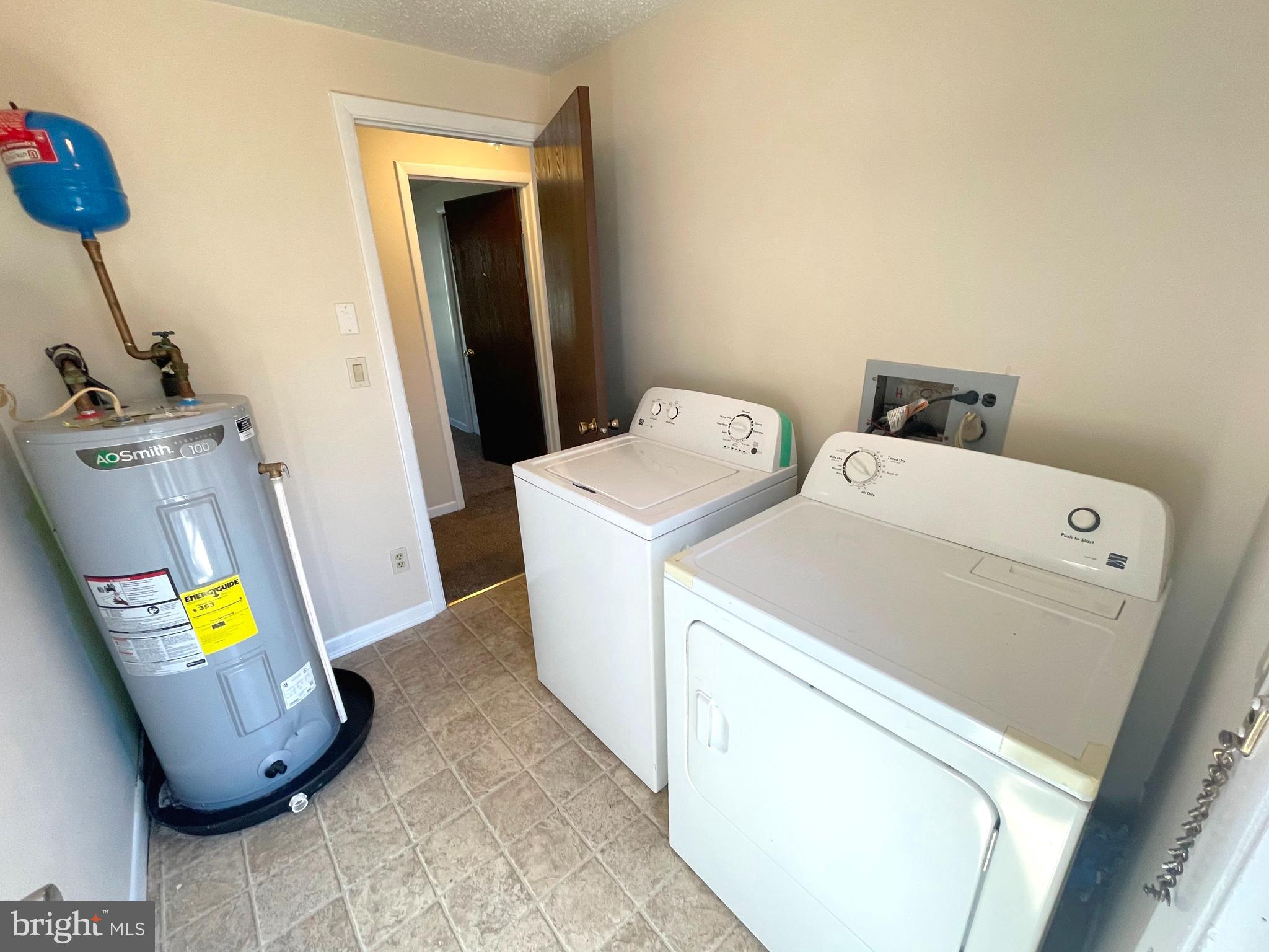 SOUTHAMPTON - Residential Lease