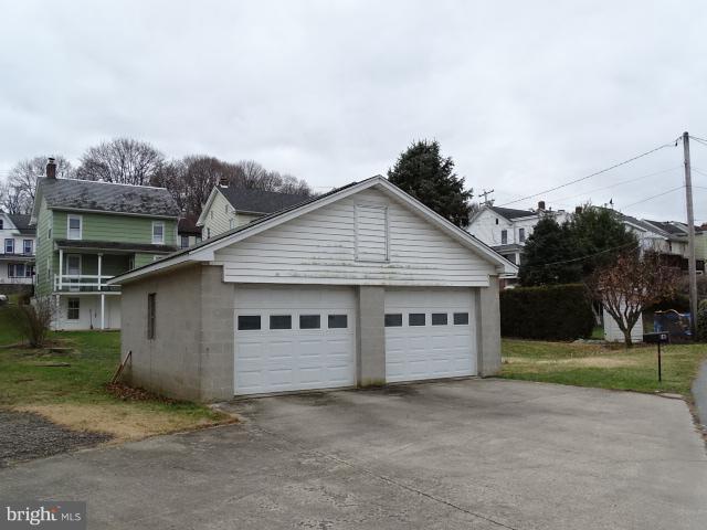 WINDSOR BORO - Residential