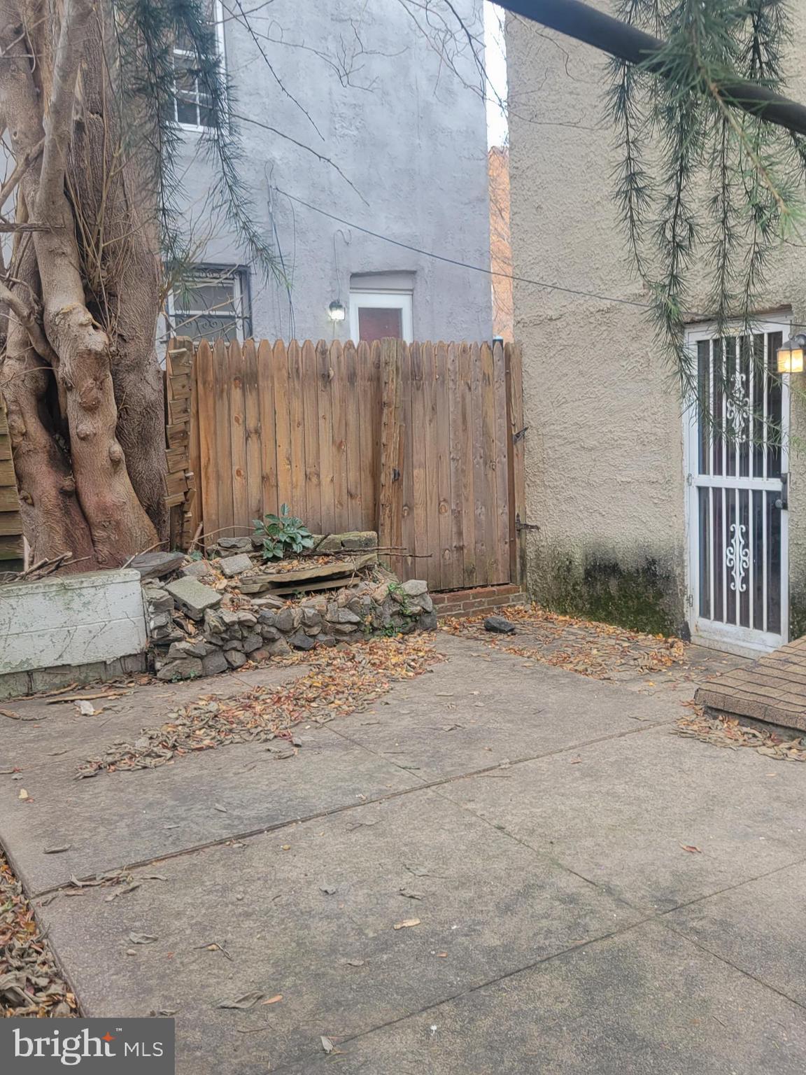 SETON HILL - Residential