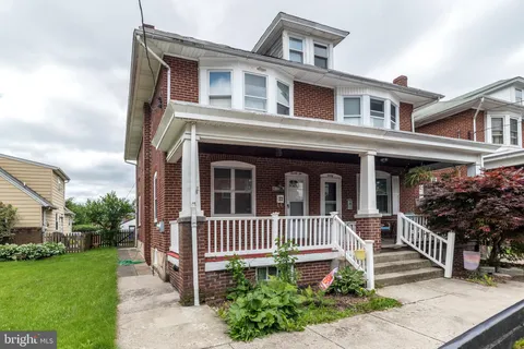 22 E 6th Street, Pottstown, PA 19464 - MLS#: PAMC2141612