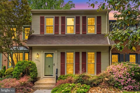 Photo of 11720 Putting Green Court, RESTON, VA 20191 (MLS # VAFX2297306)