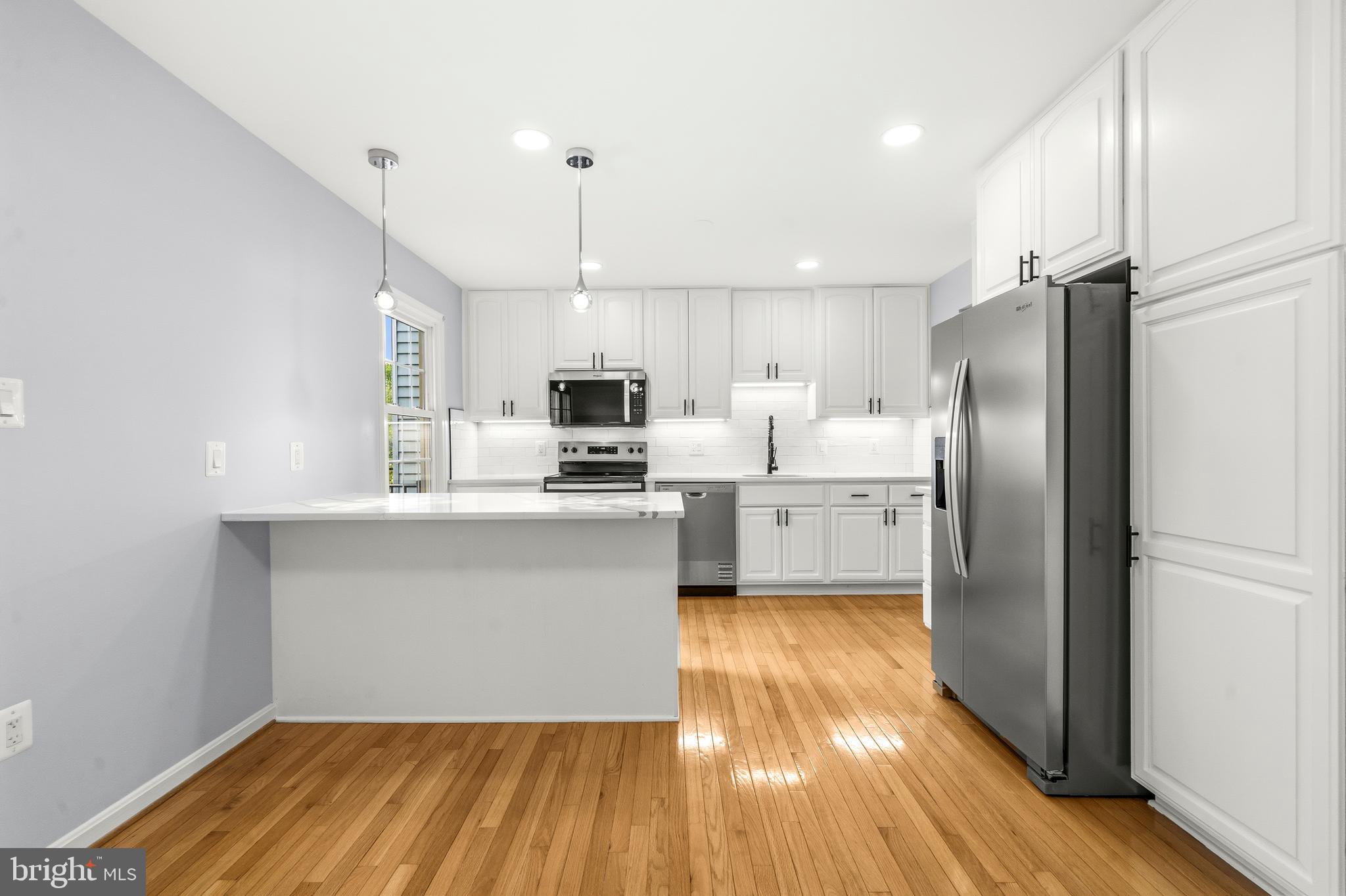 RESTON - Residential