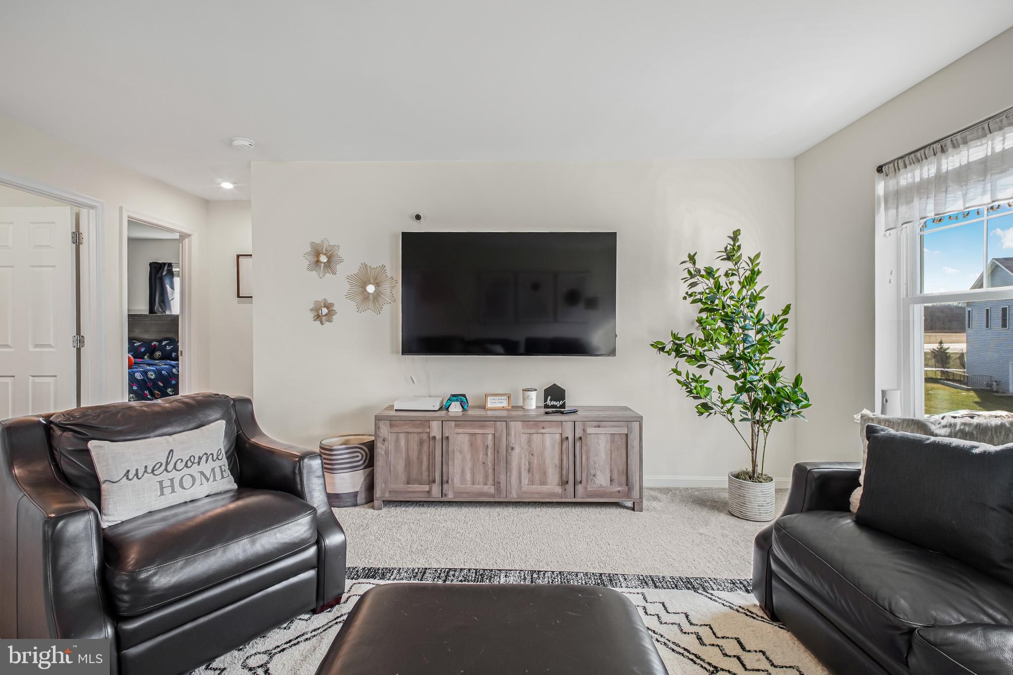 NEW POST ON THE RAPPAHANNOCK - Residential