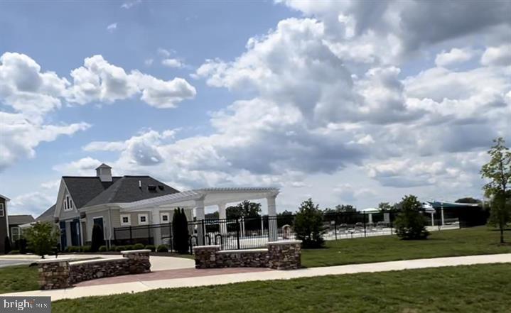 NEW POST ON THE RAPPAHANNOCK - Residential