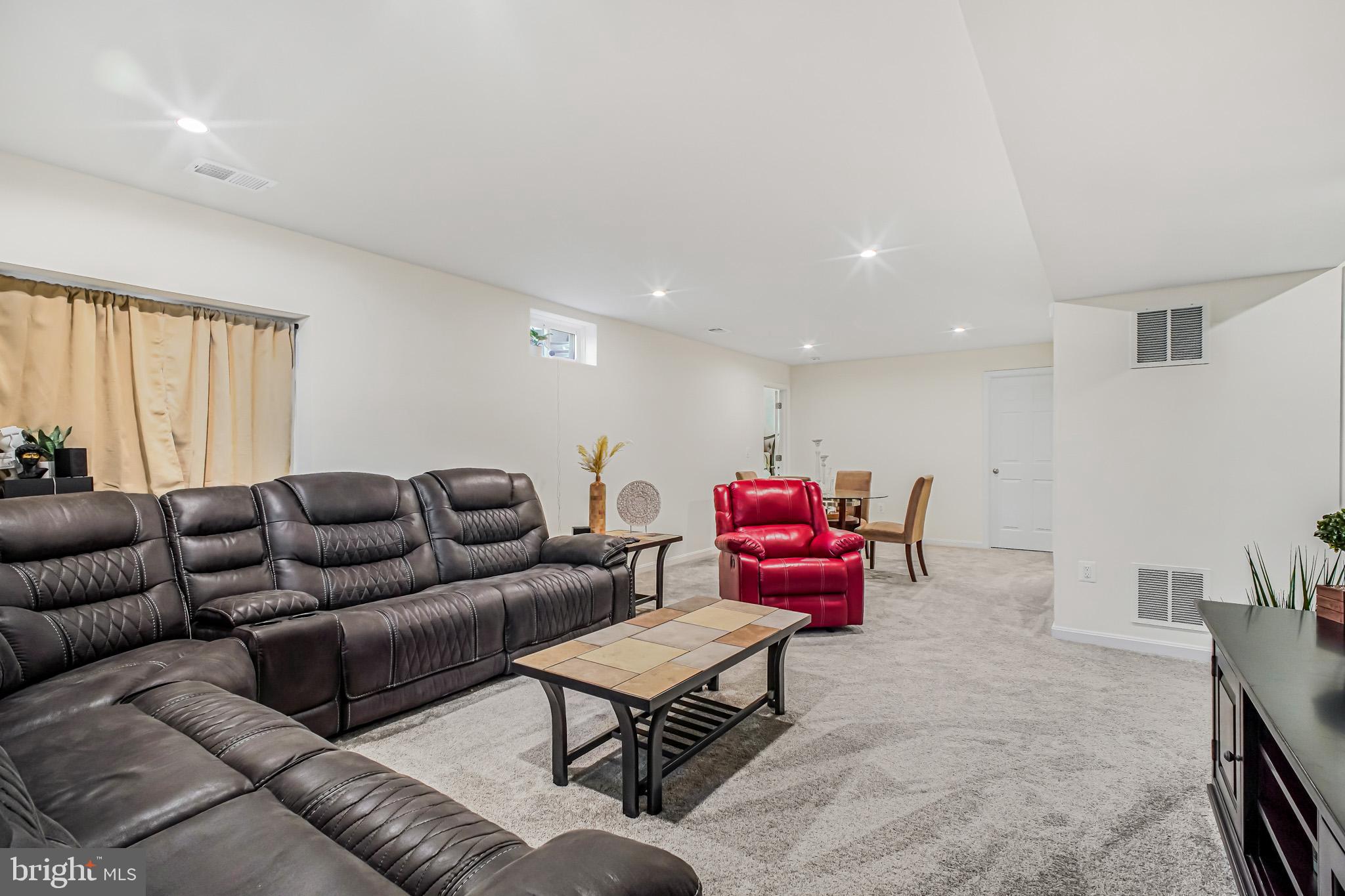 NEW POST ON THE RAPPAHANNOCK - Residential