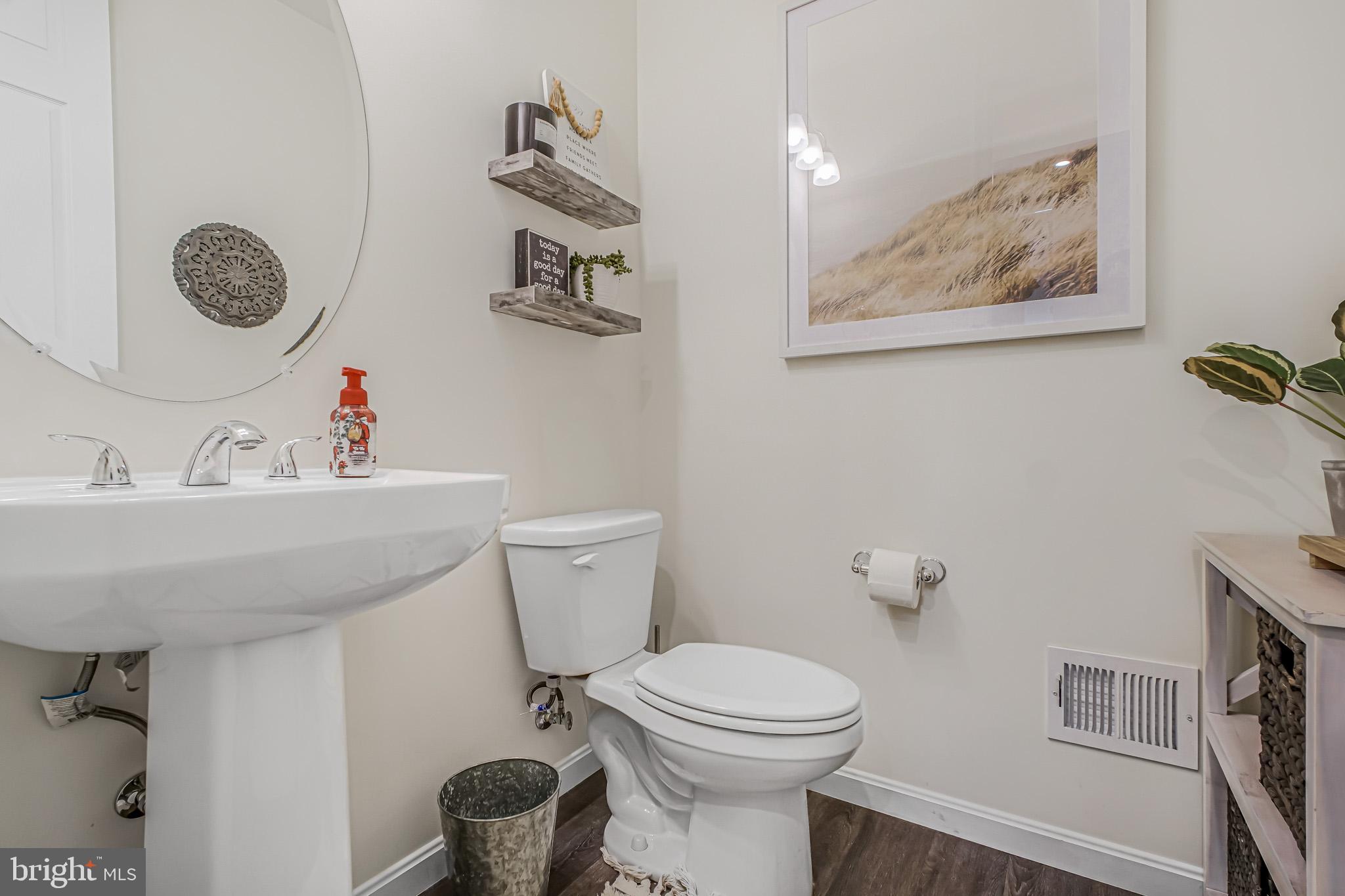 NEW POST ON THE RAPPAHANNOCK - Residential