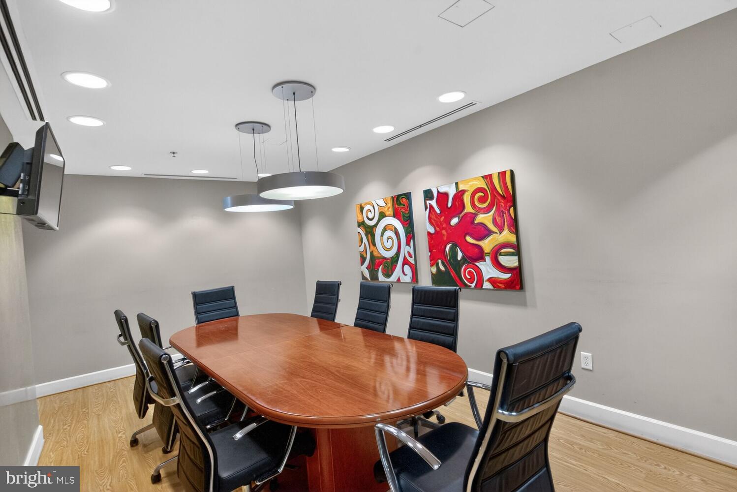 SPECTRUM CONDO - Residential