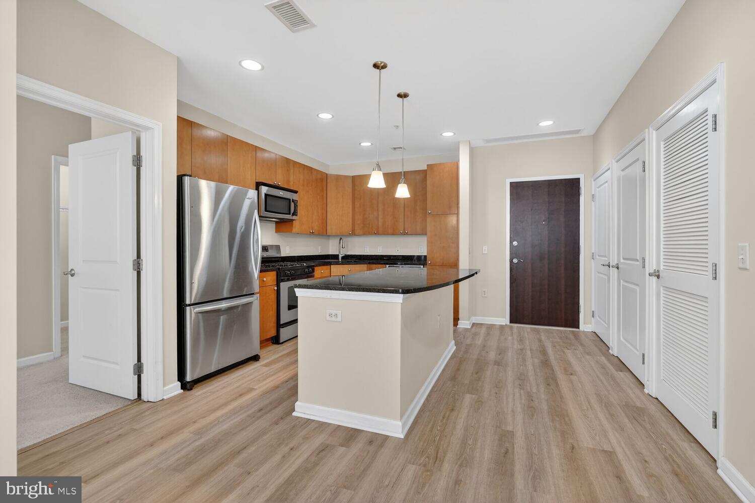 SPECTRUM CONDO - Residential