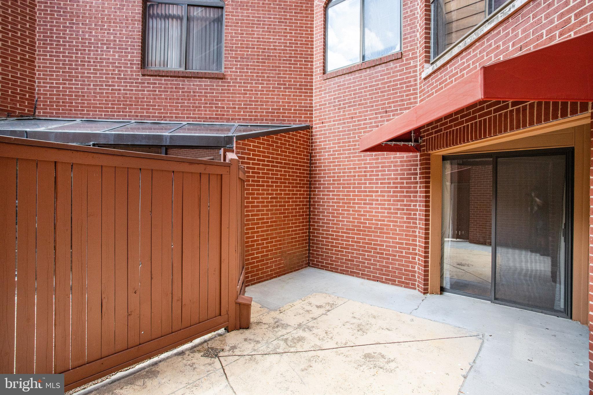 SUMMERWALK - Residential Lease